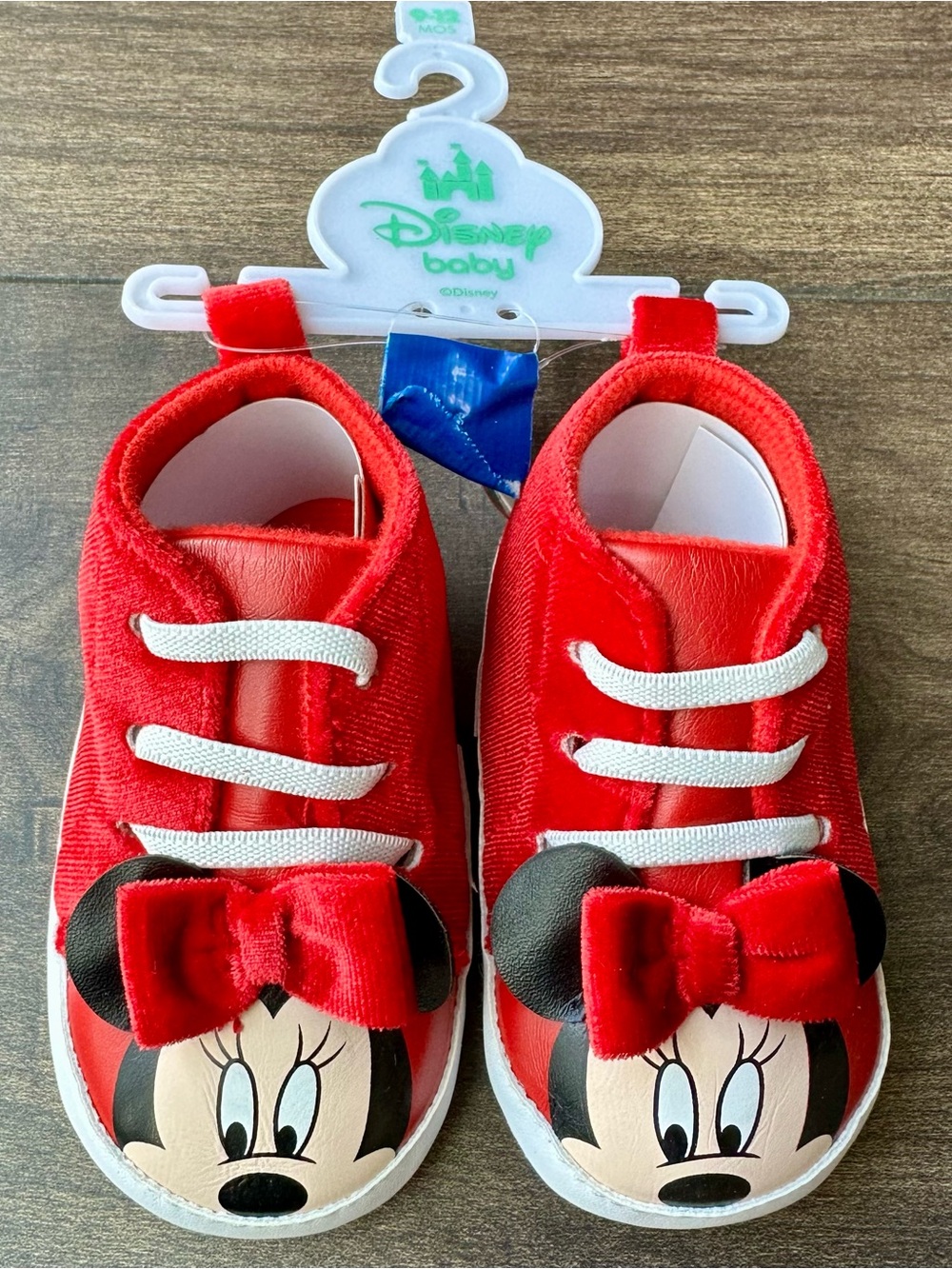 Disney Baby NWT Minnie Mouse Red Sneakers – Size 9-12 Months – Soft Sole Shoes